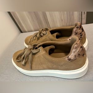 Steve Madden Platform Tan Snakeskin Sneakers